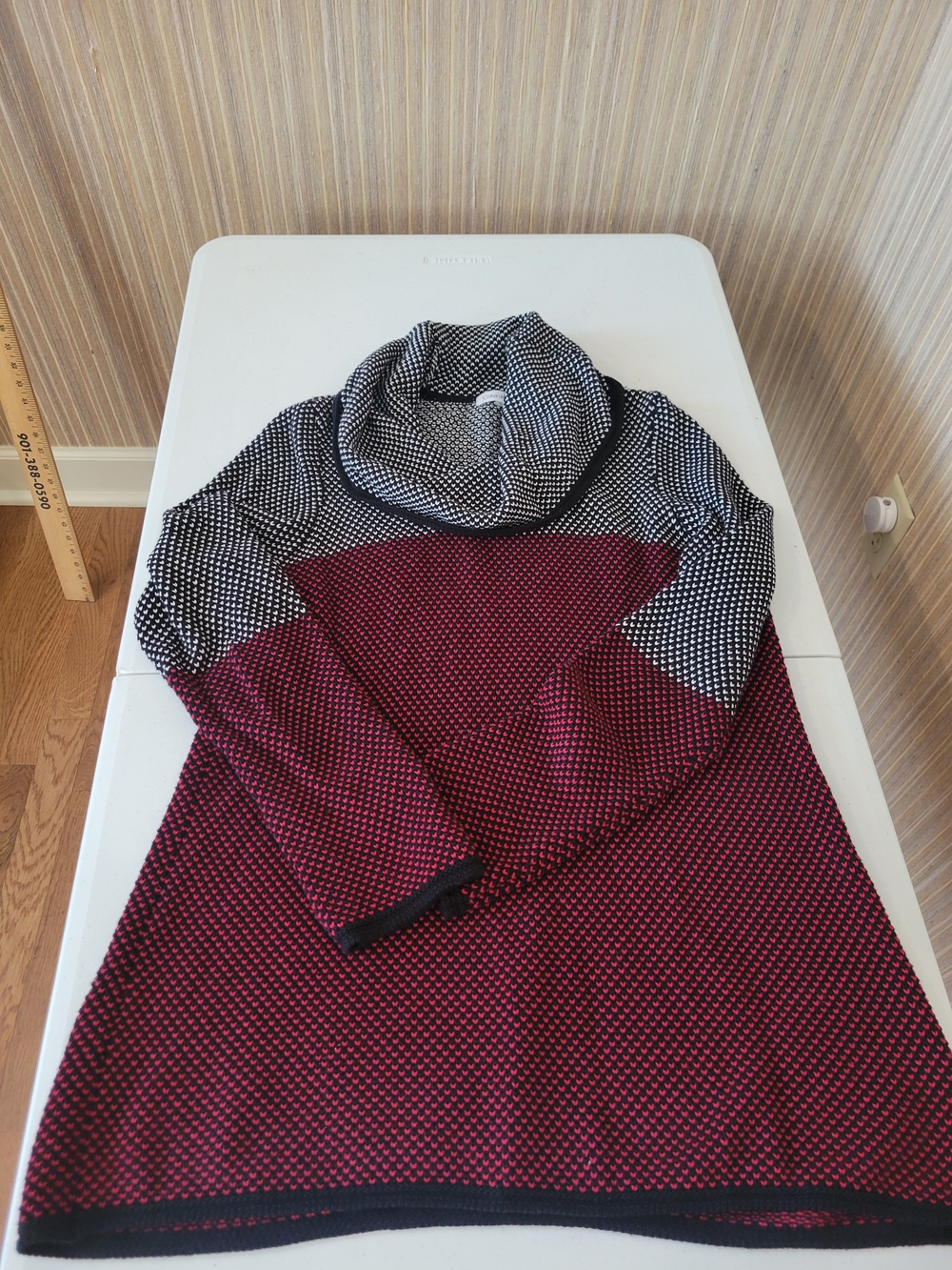 Calvin Klein Red Heart Knit and Black Cowl Neck Colorblock Sweater Medium